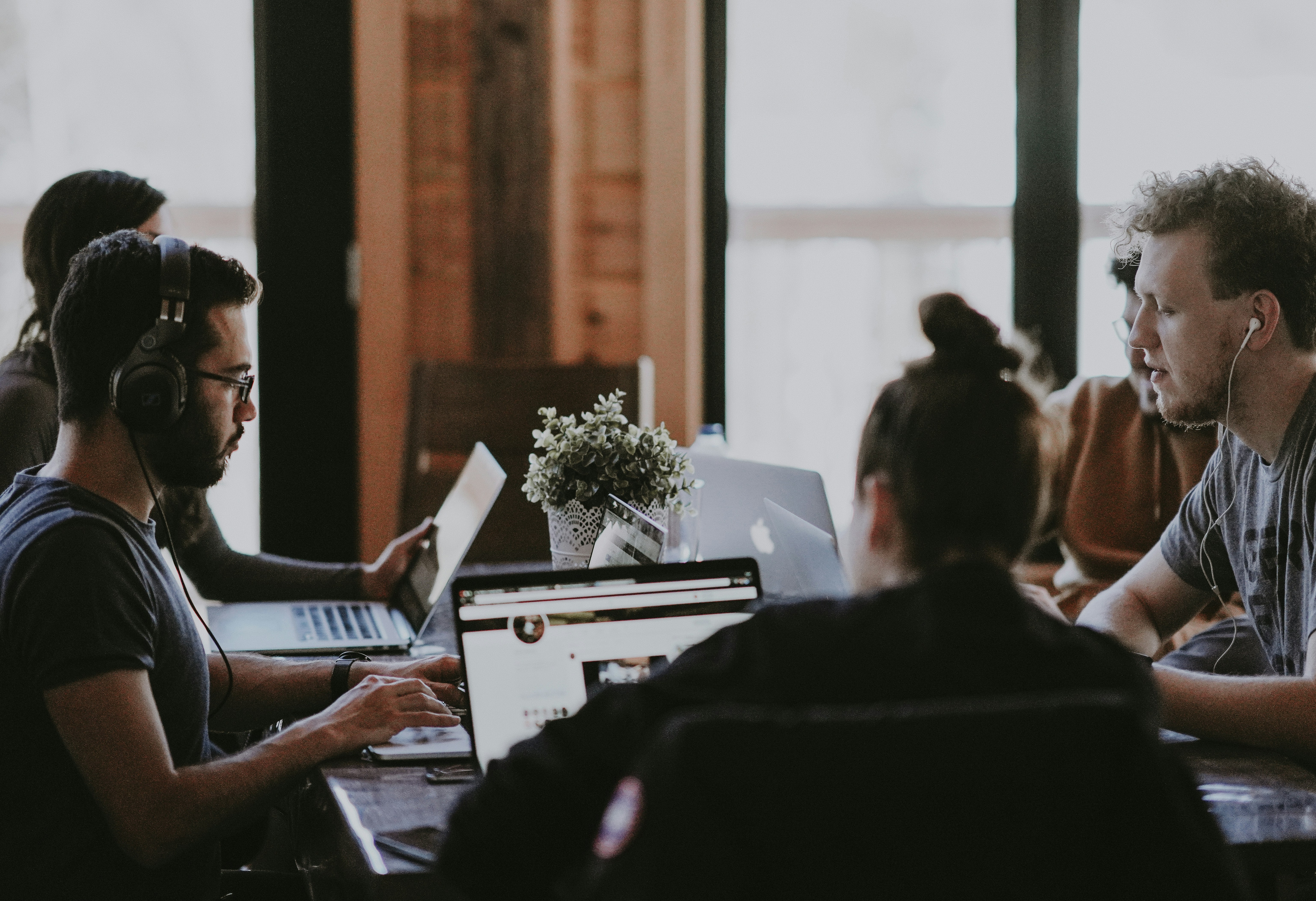 The Complexity of Competitive Advantage